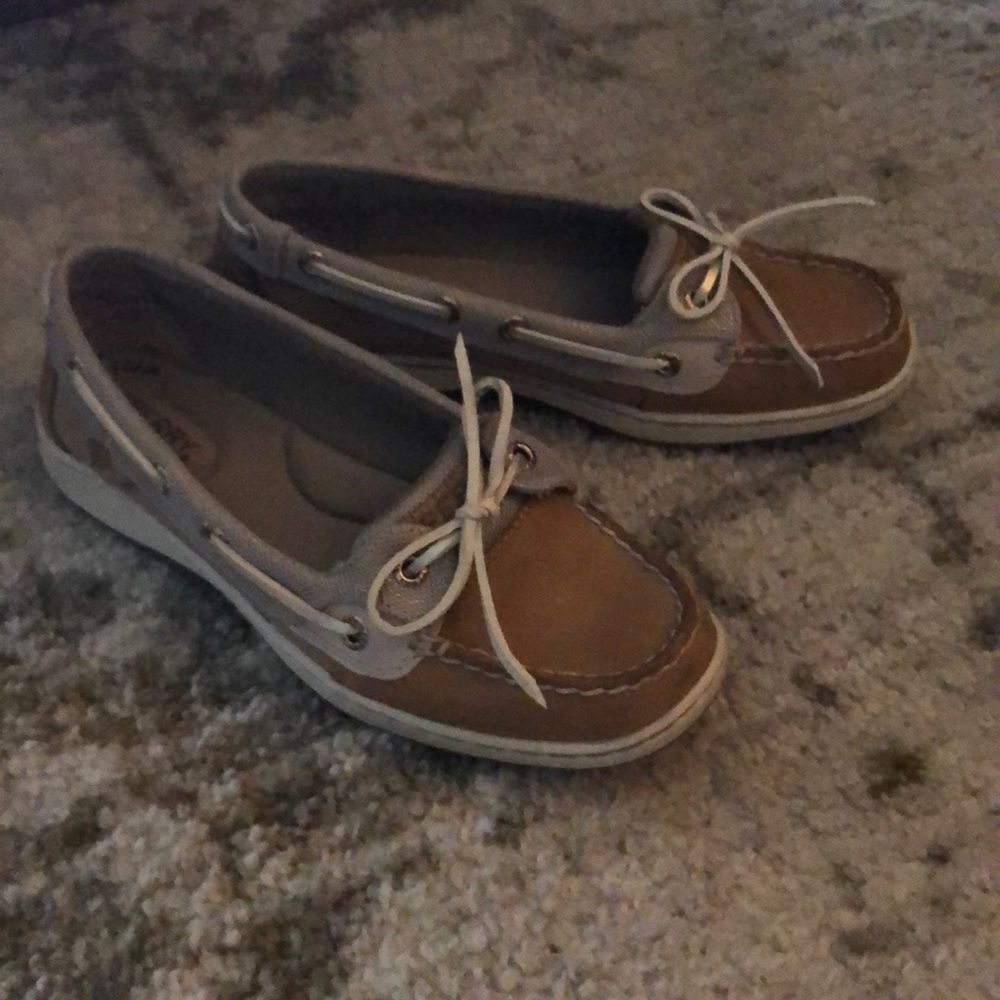 Sperry boat shoes